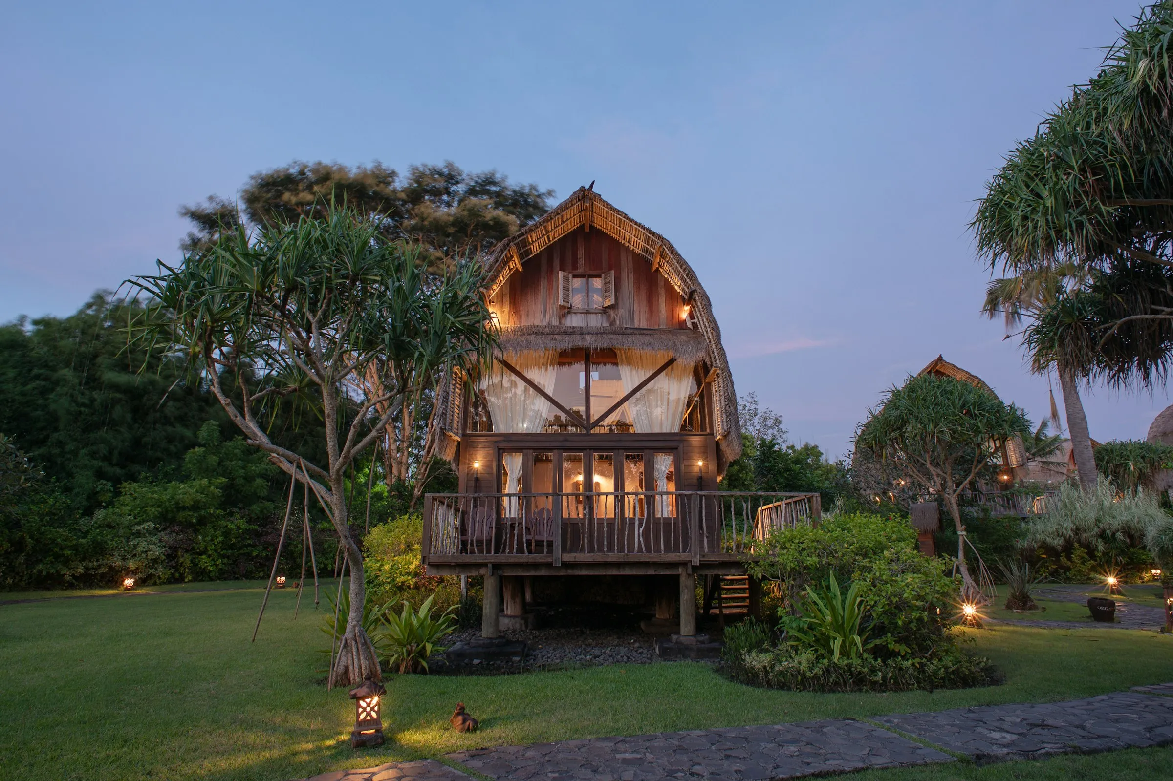 Lumbung Suites